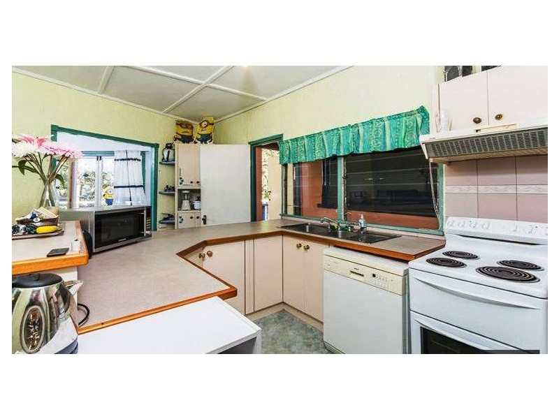 28 Ryena Street, Stafford QLD 4053