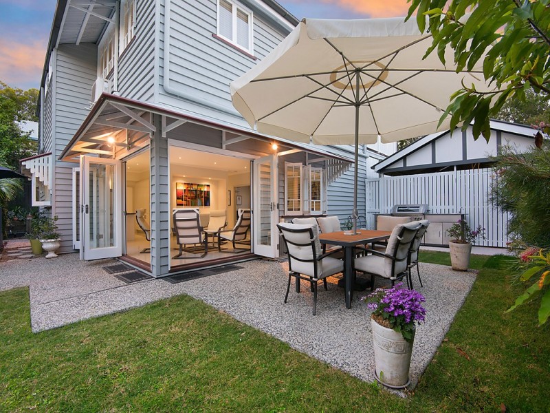 41 Tenth Avenue, Kedron QLD 4031