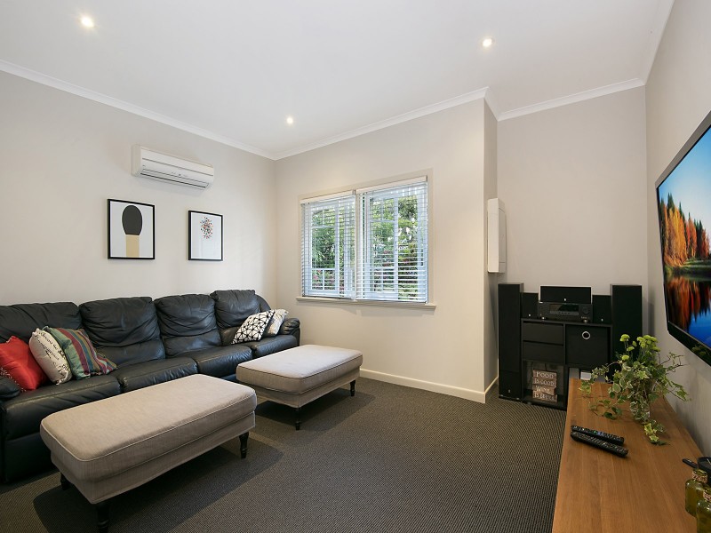 41 Tenth Avenue, Kedron QLD 4031