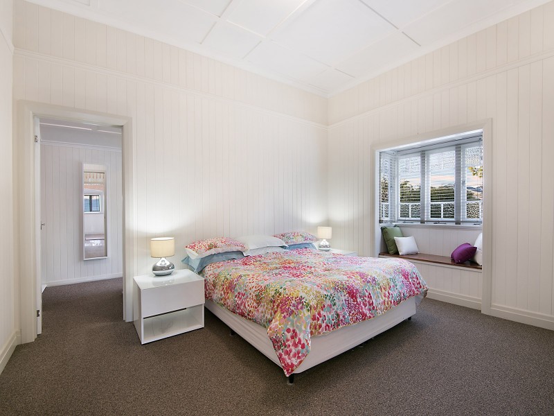 41 Tenth Avenue, Kedron QLD 4031