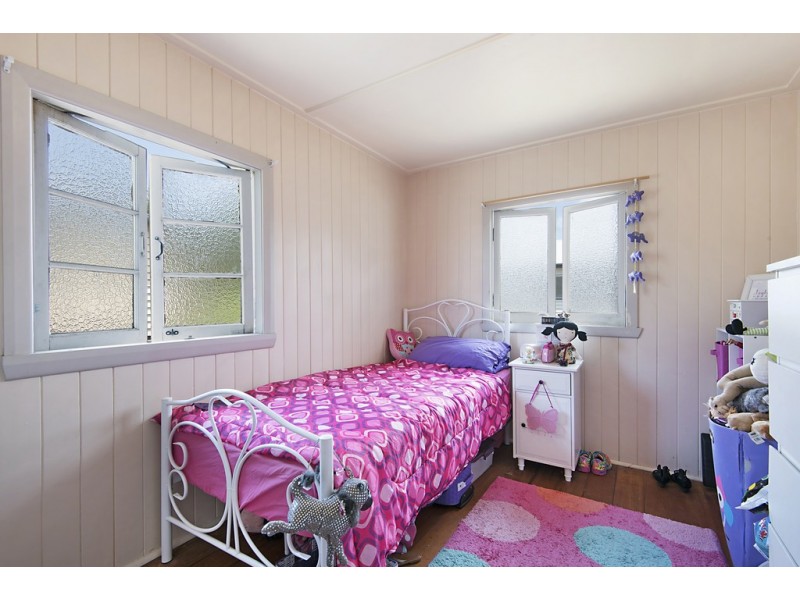 1 Twelfth Avenue, Kedron QLD 4031