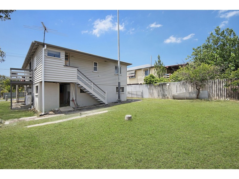 1 Twelfth Avenue, Kedron QLD 4031