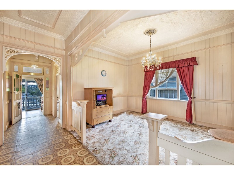 252 Lutwyche Road, Windsor QLD 4030