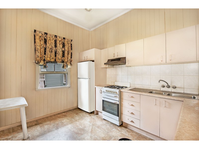 252 Lutwyche Road, Windsor QLD 4030
