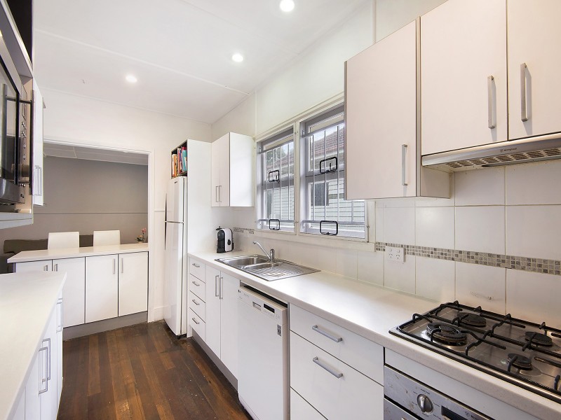 13 Thirteenth Avenue, Kedron QLD 4031