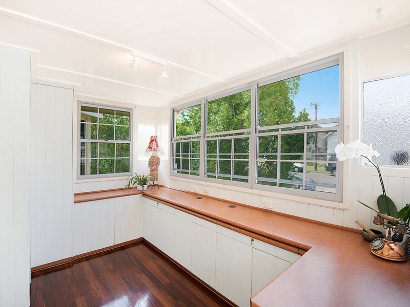 64 Ninth Avenue, Kedron QLD 4031