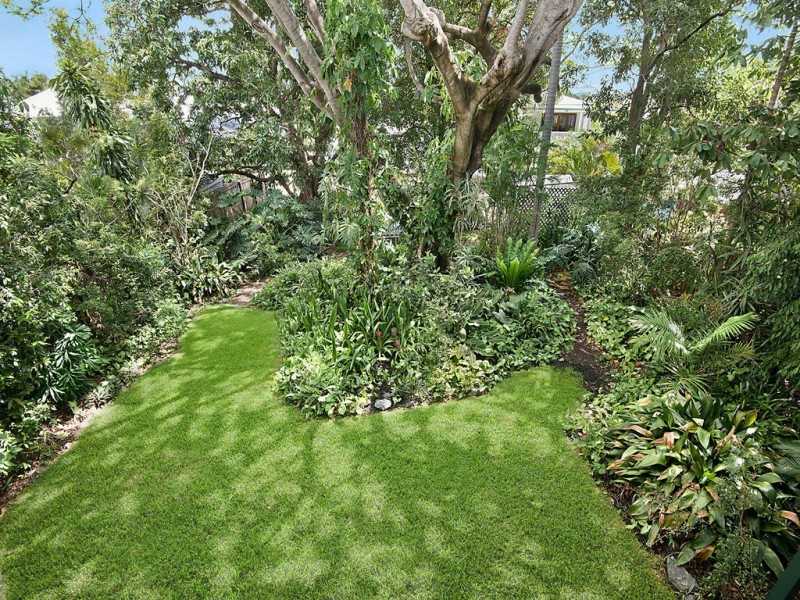 64 Ninth Avenue, Kedron QLD 4031