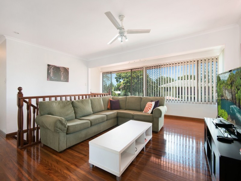 20 Leitchs Road South, Albany Creek QLD 4035