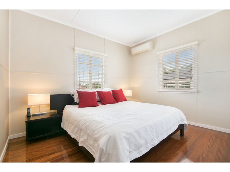 57 Twelfth Avenue, Kedron QLD 4031