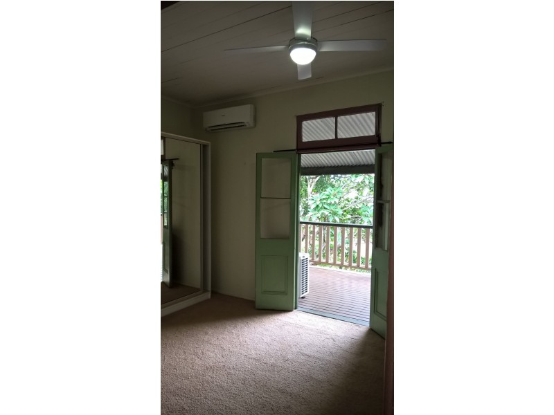 12 Rick Lane, West End QLD 4101