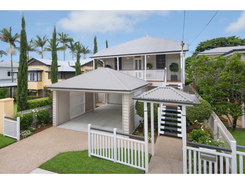 47 Tenth Avenue, Kedron QLD 4031