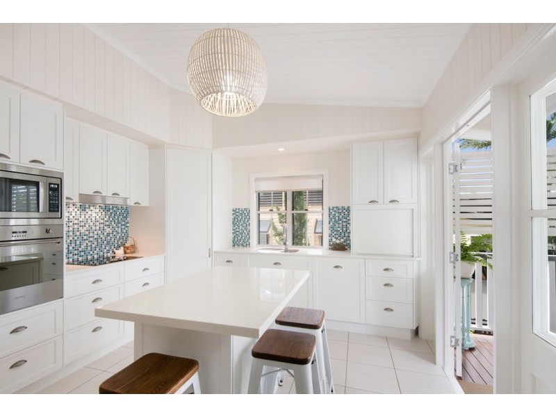 47 Tenth Avenue, Kedron QLD 4031