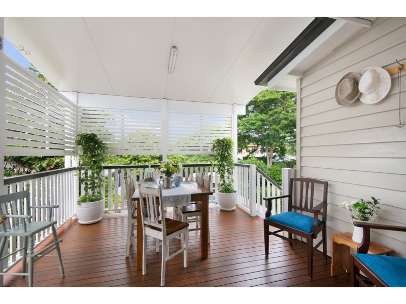 47 Tenth Avenue, Kedron QLD 4031