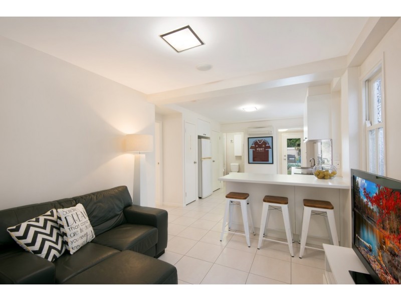 47 Tenth Avenue, Kedron QLD 4031