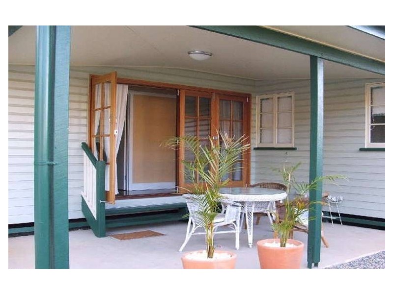 32 Brickfield St, Windsor QLD 4030