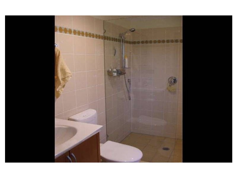 32 Brickfield St, Windsor QLD 4030