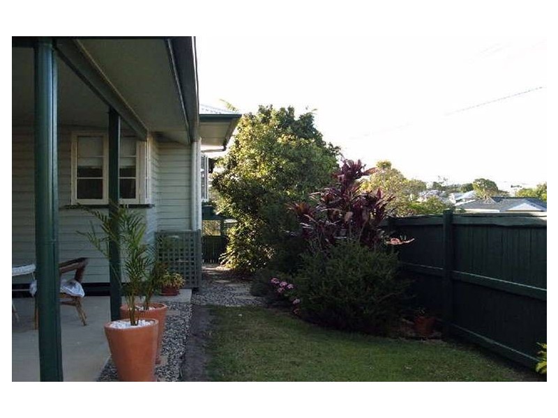 32 Brickfield St, Windsor QLD 4030