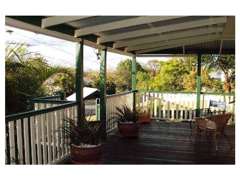 32 Brickfield St, Windsor QLD 4030