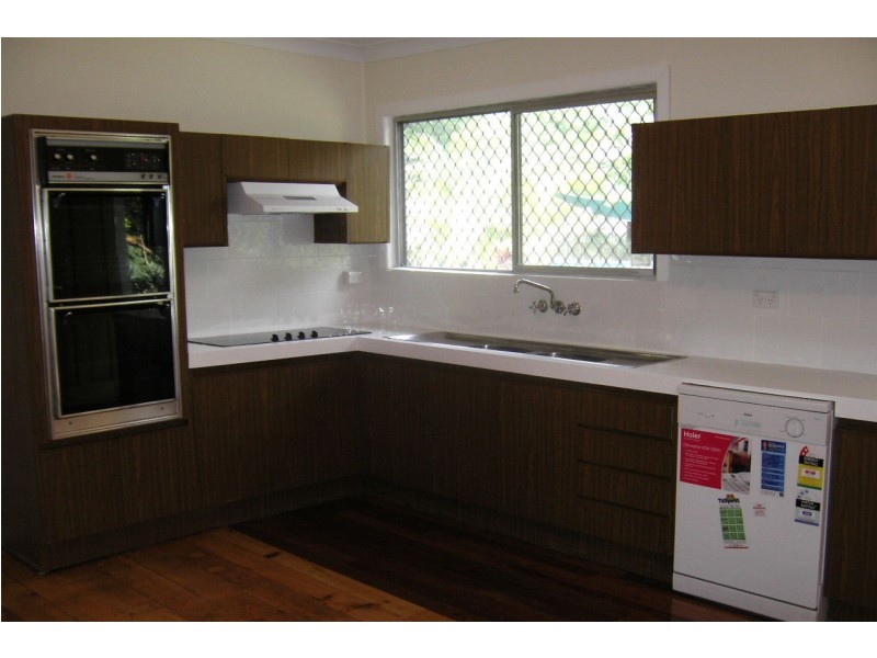 5 Wellington Street, Wooloowin QLD 4030