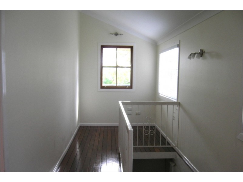 5 Wellington Street, Wooloowin QLD 4030