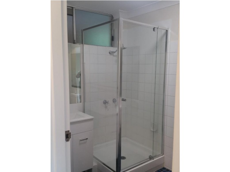 2/3 Thondley St, Windsor QLD 4030