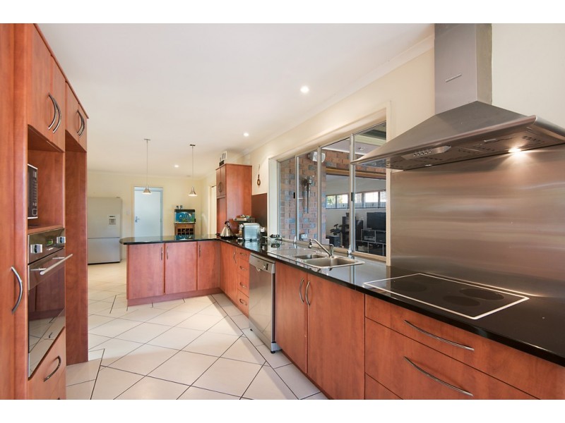 1 Gregory Place, Albany Creek QLD 4035