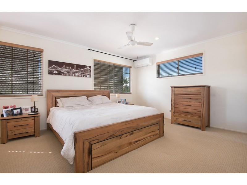 1 Gregory Place, Albany Creek QLD 4035