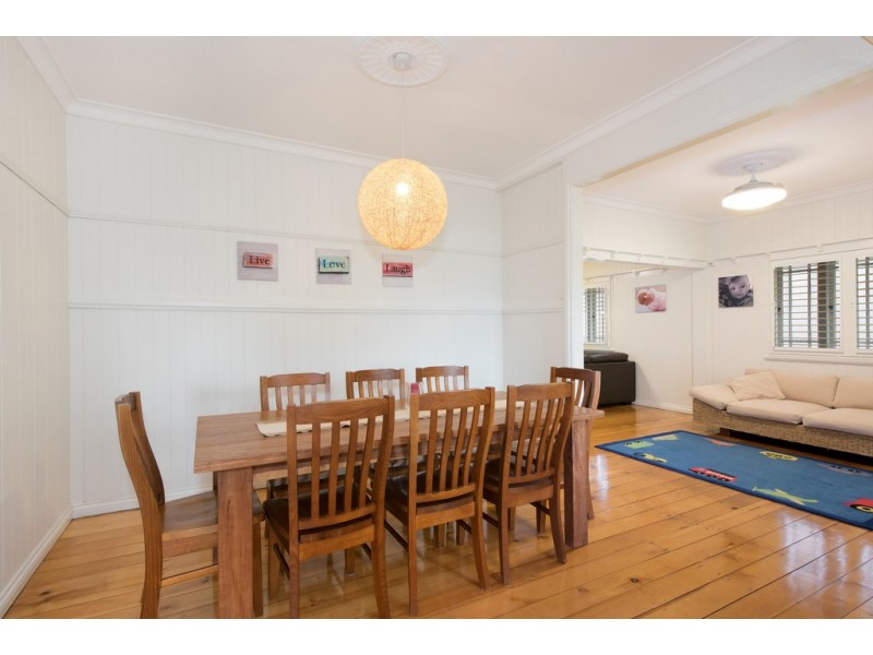 26 Eleventh Avenue, Kedron QLD 4031