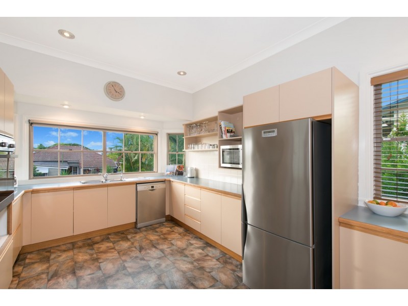 26 Eleventh Avenue, Kedron QLD 4031