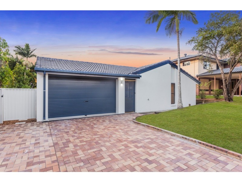 16 Sussex Drive, Albany Creek QLD 4035
