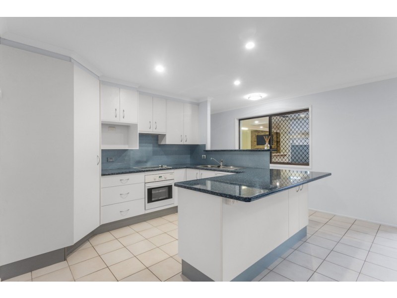 16 Sussex Drive, Albany Creek QLD 4035