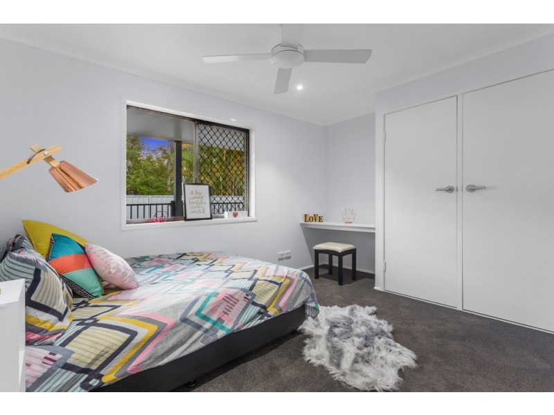 16 Sussex Drive, Albany Creek QLD 4035