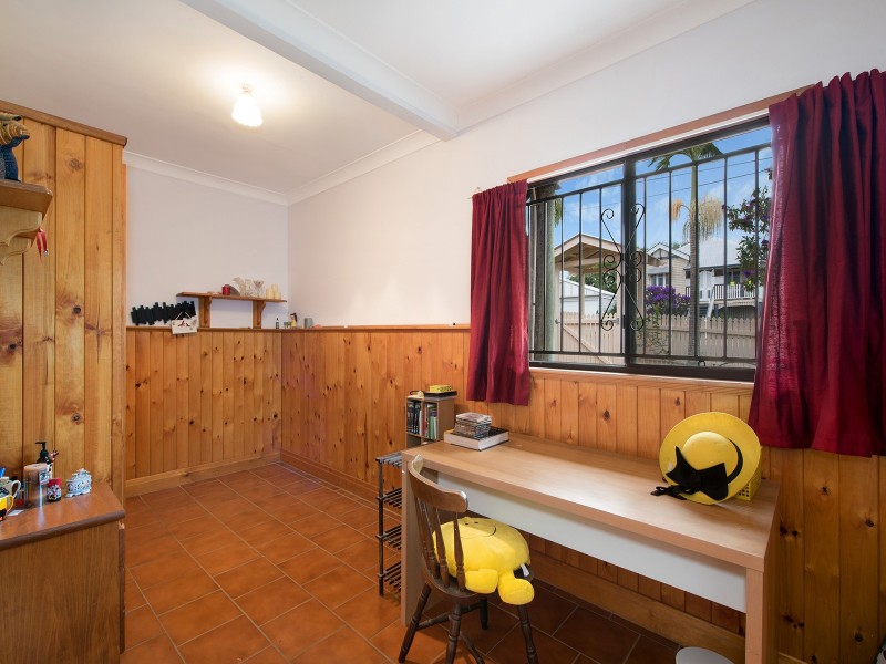 49 Eleventh Avenue, Kedron QLD 4031