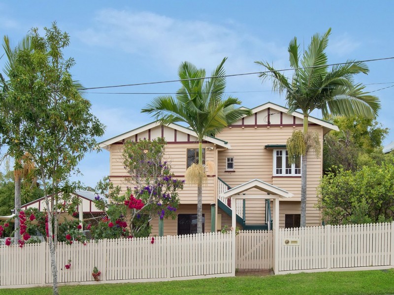 49 Eleventh Avenue, Kedron QLD 4031