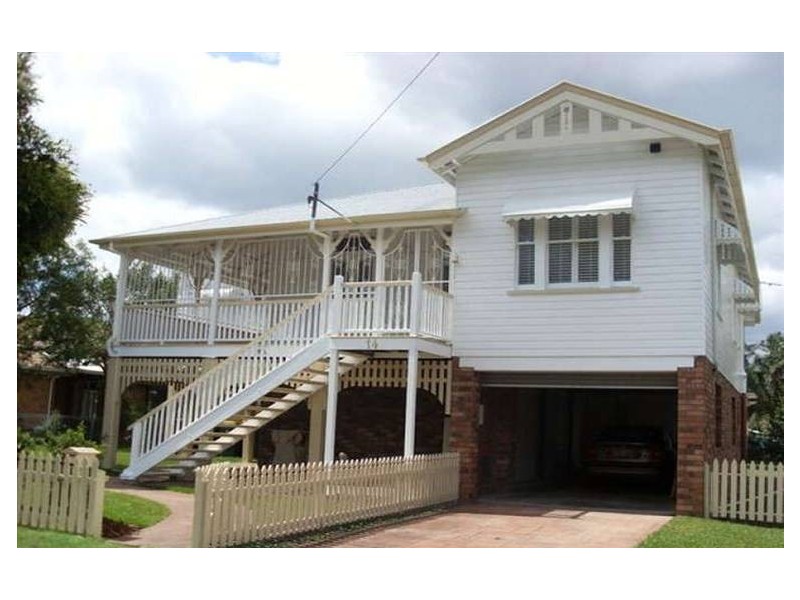 14 Henry Street, Wooloowin QLD 4030