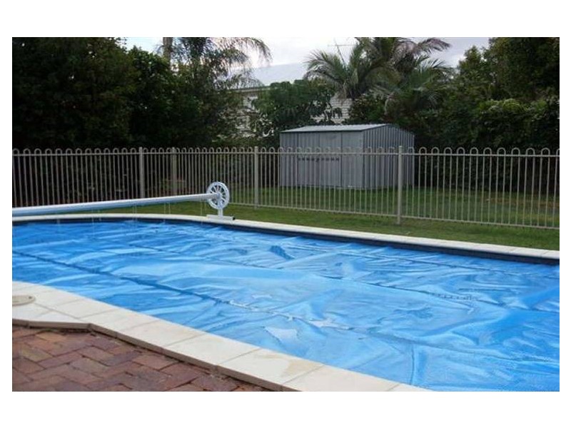 14 Henry Street, Wooloowin QLD 4030