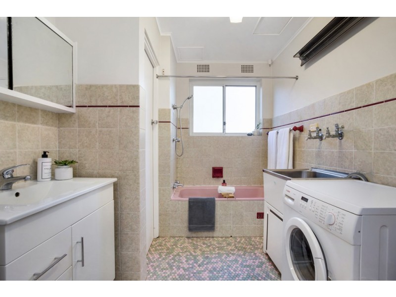 1/8 Albert Parade, Ashfield NSW 2131