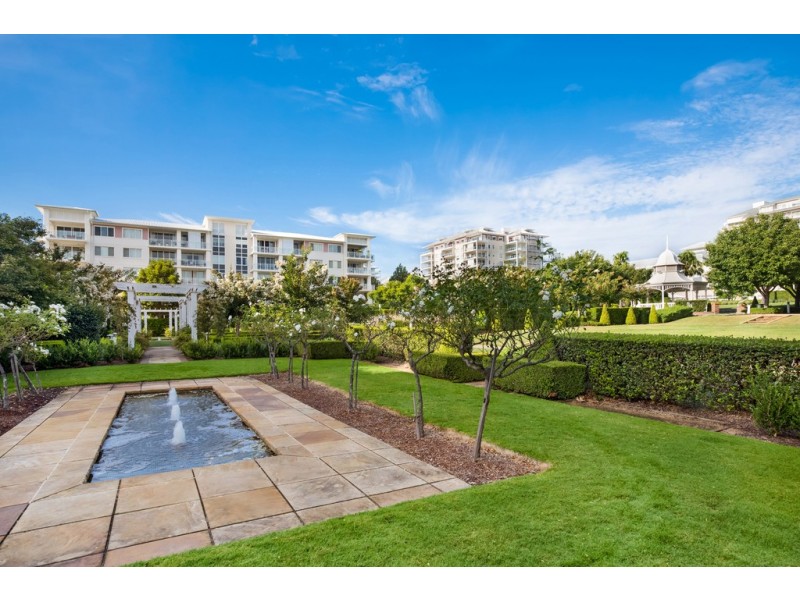 212/3 Palm Avenue, Breakfast Point NSW 2137