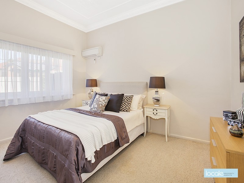 280 Lyons Road, Russell Lea NSW 2046