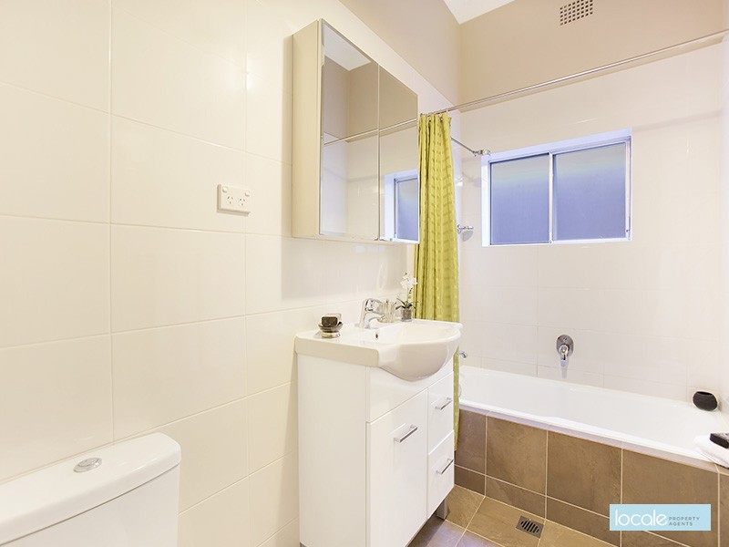 280 Lyons Road, Russell Lea NSW 2046