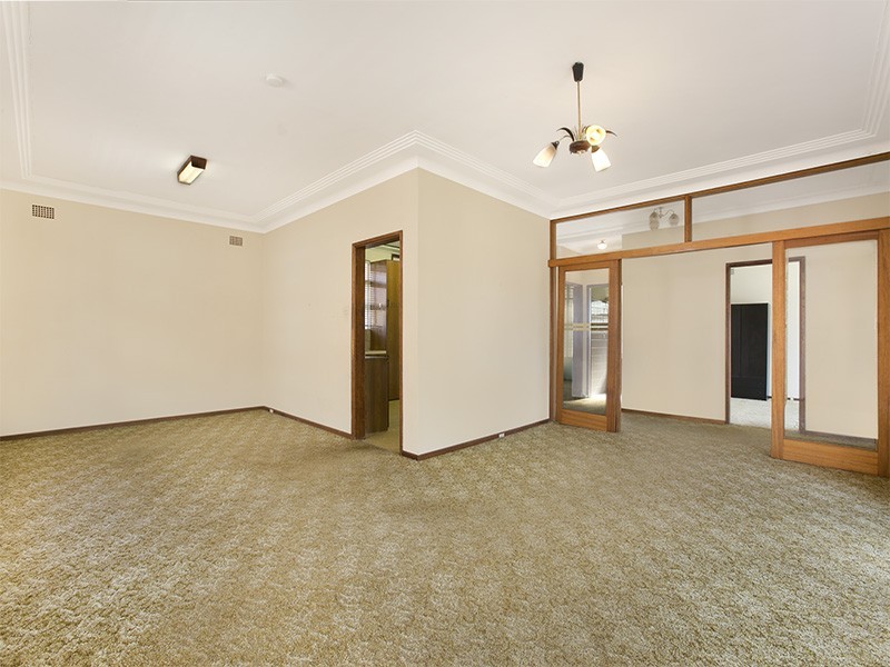 5 Atkins Avenue, Russell Lea NSW 2046