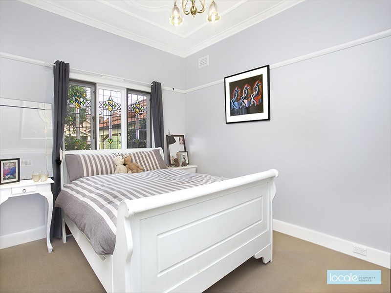 18 Louden Street, Canada Bay NSW 2046