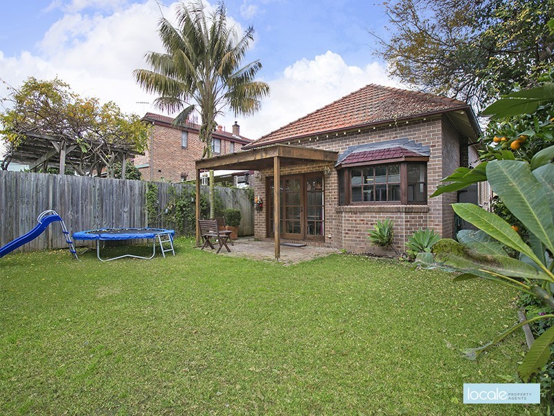 18 Louden Street, Canada Bay NSW 2046