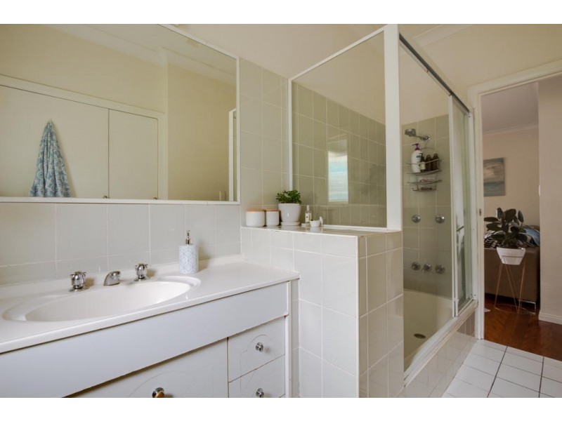 12 Eva Street, Red Hill QLD 4059