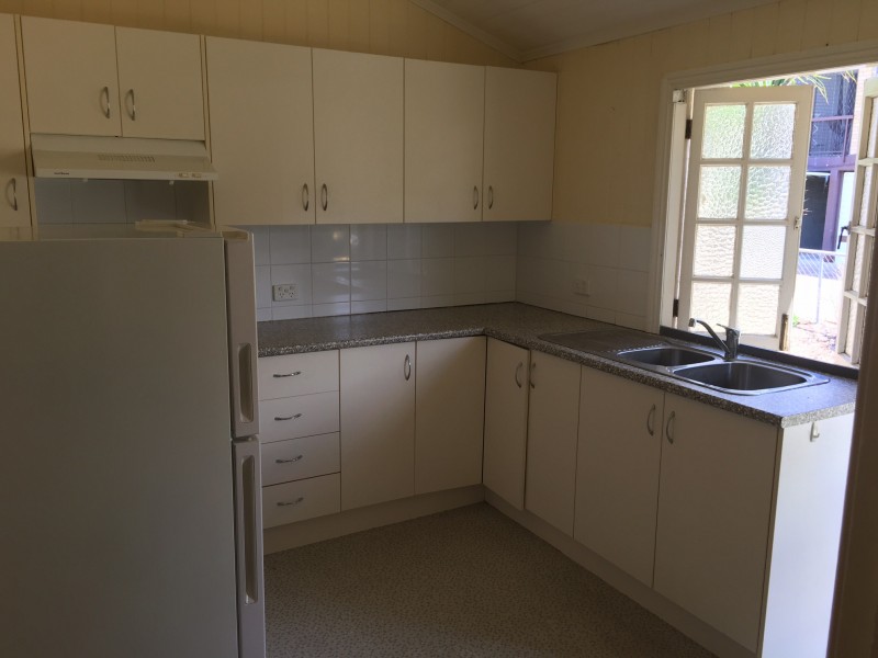 2/52 Beth Eden Terrace, Ashgrove QLD 4060