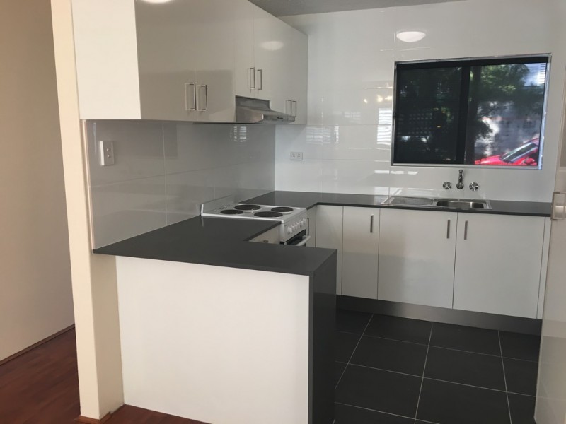 2/179 Kennigo Street, Spring Hill QLD 4000