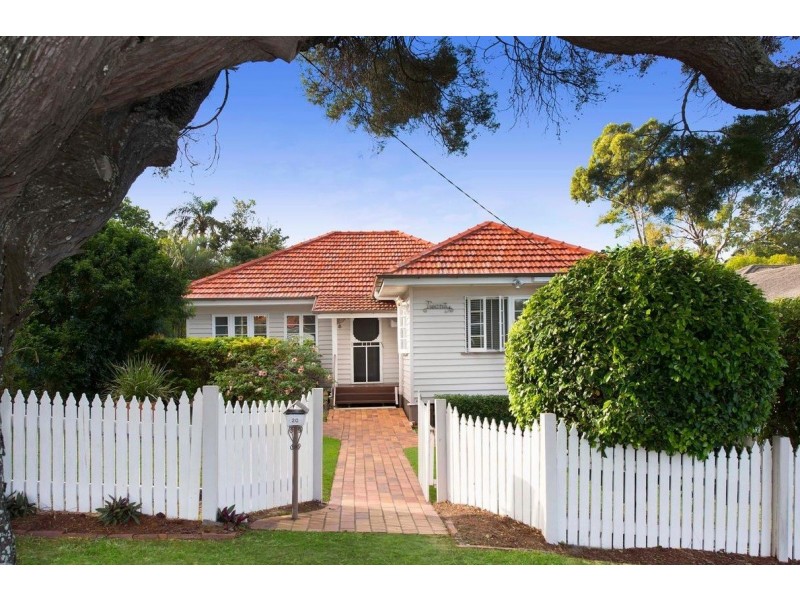 20 First Street, Camp Hill QLD 4152