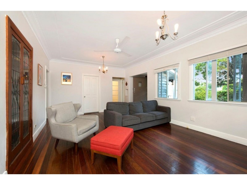 20 First Street, Camp Hill QLD 4152