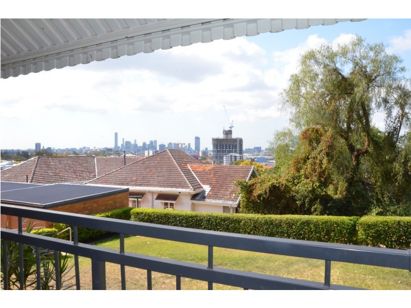 10/16 Dovercourt Road, Toowong QLD 4066