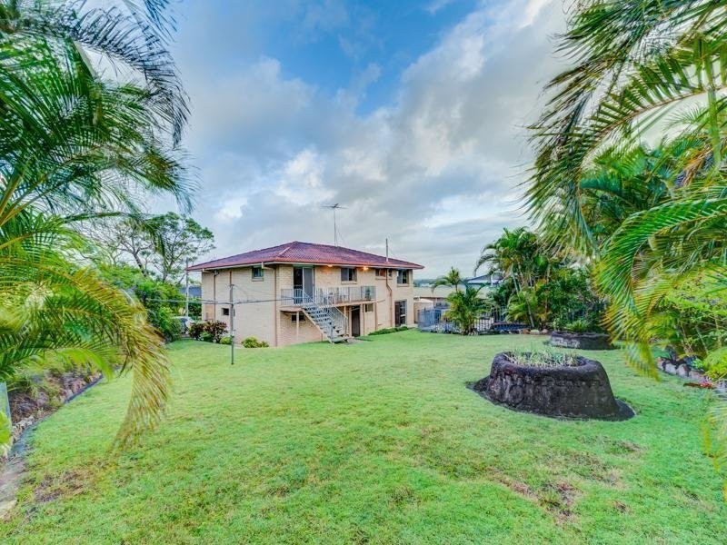 16 Trood Street, Macgregor QLD 4109